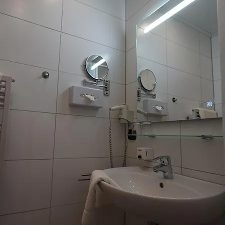 Beurener Hof 3*