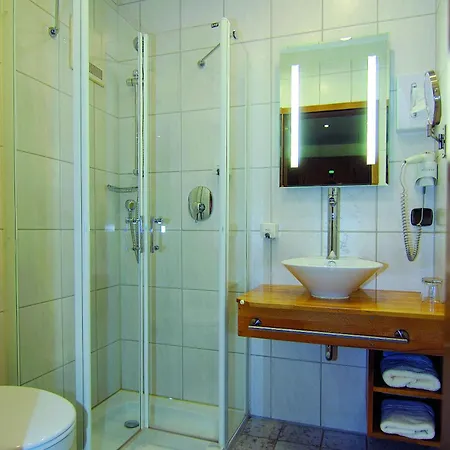 Beurener Hof מלון 3*